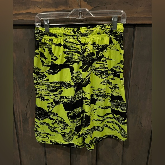 Nike dri-fit basketball shorts - Picture 2 of 3